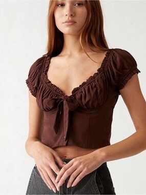 Kendall & Kylie Brown Tie-Front Puff Sleeve Crop Top